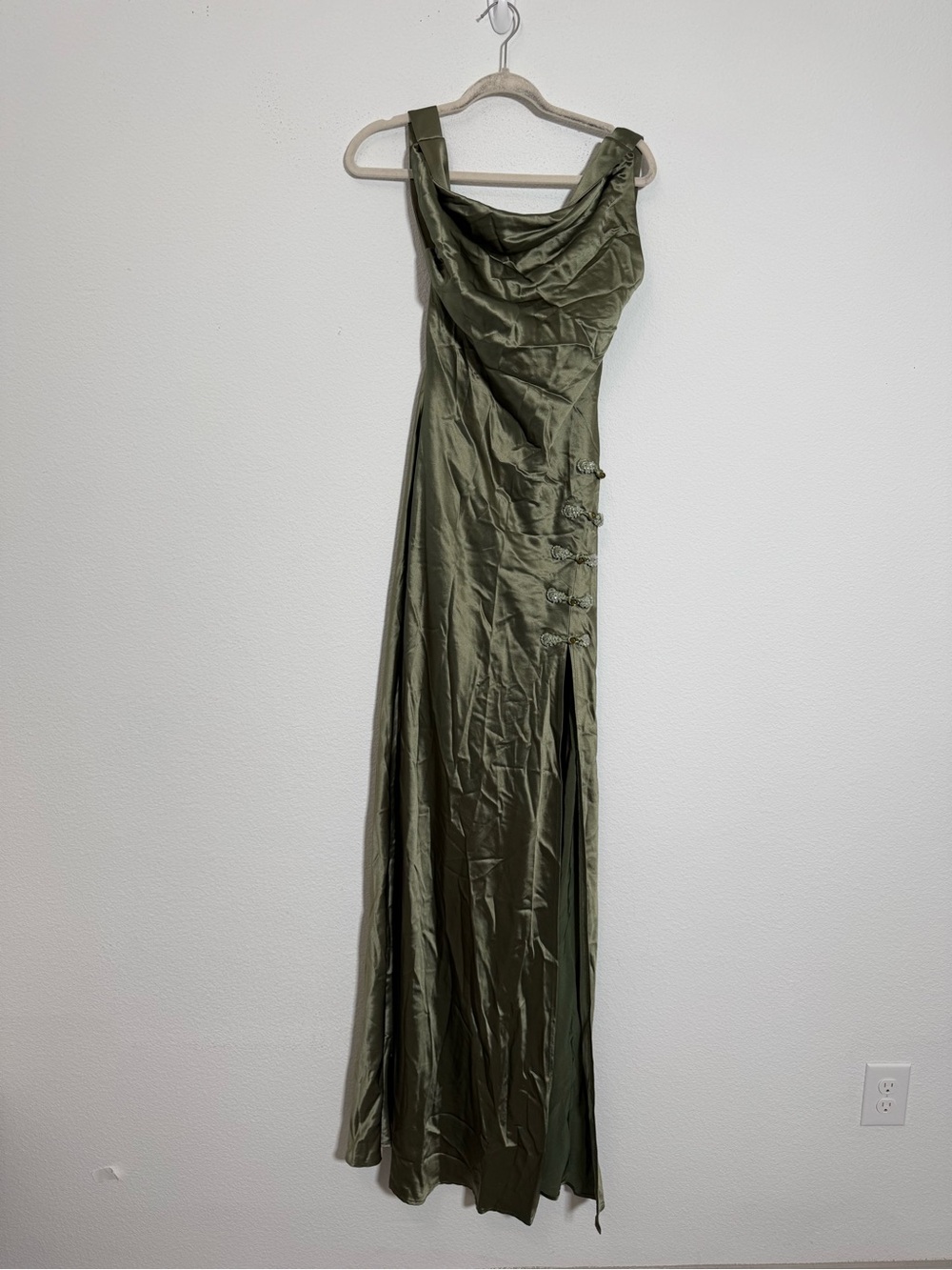 Sau Lee Priscilla Gown Olive Green Satin Maxi Dress Asian Inspired Formal Slit 4 - Picture 2 of 9